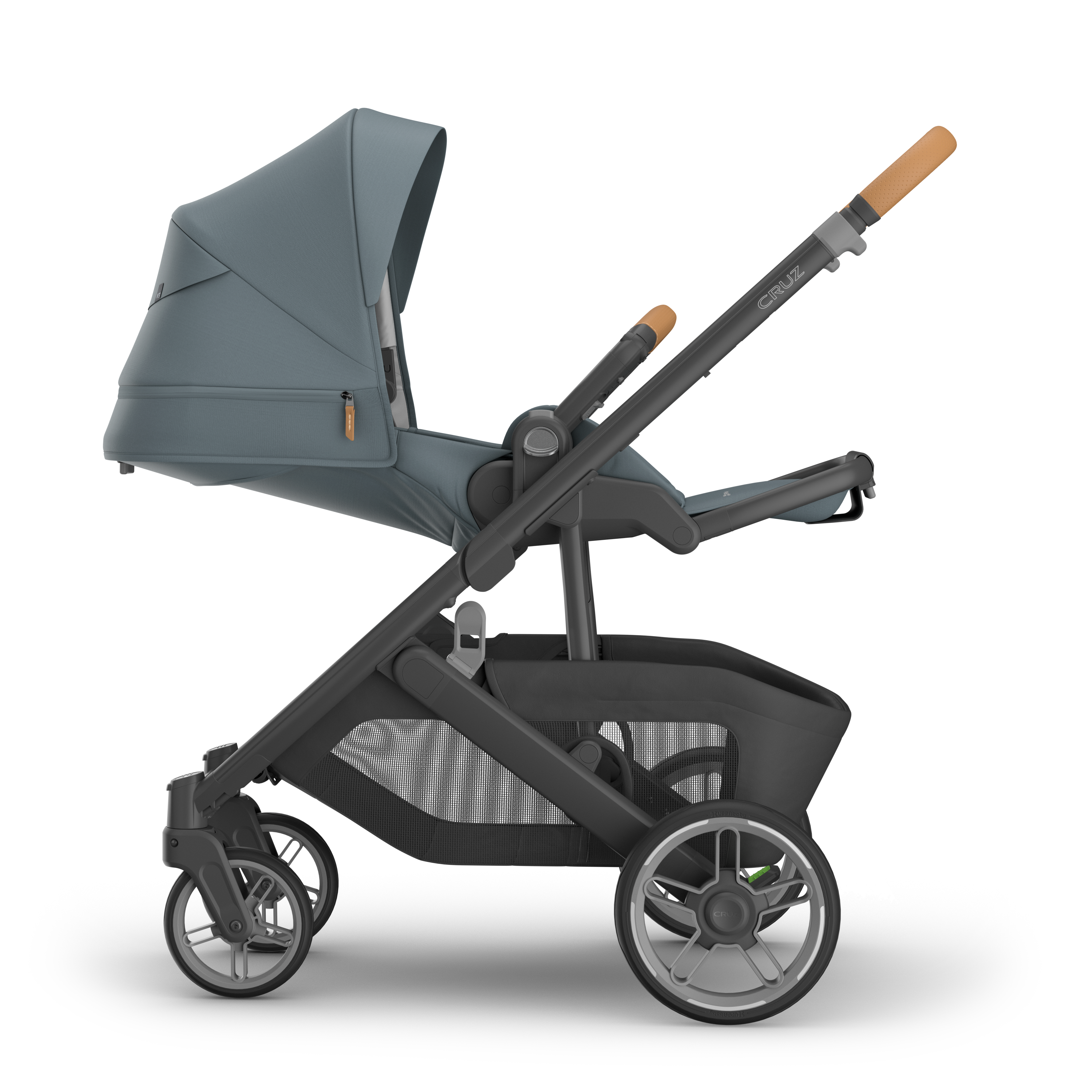 Uppababy Cruz V3 pushchair in Dillan