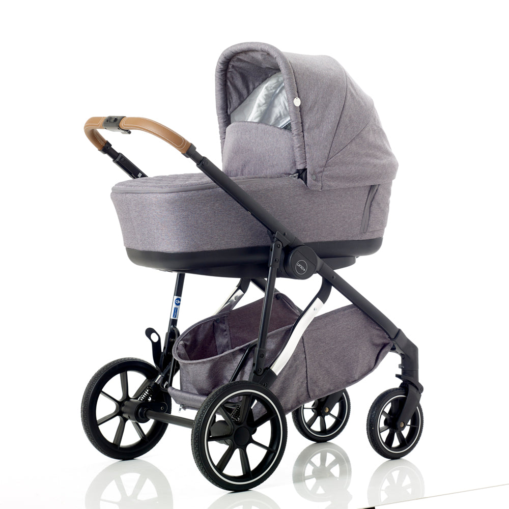 Mee-go Uno+ 3 in 1 travel system with Mee-go Cosmo Car seat
