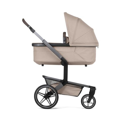 Joolz Day 5 Essential Newborn Bundle in Sandy Taupe