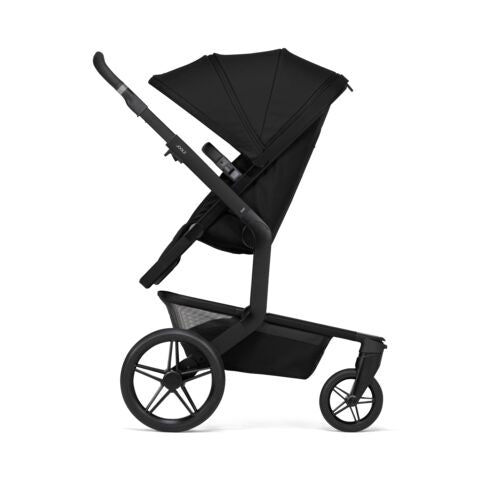Joolz Day 5 Essential Newborn Bundle in Space Black