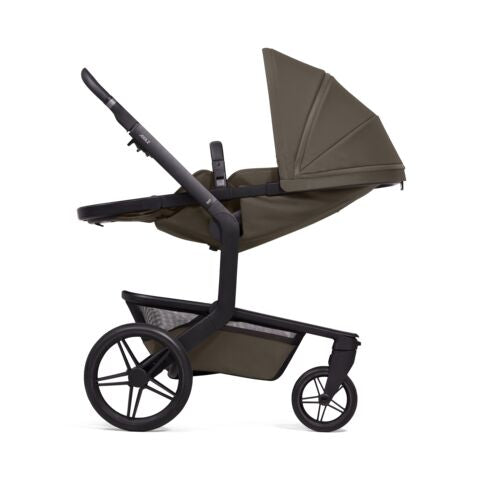 Joolz Day 5 Essential Newborn Bundle in Hazel Brown